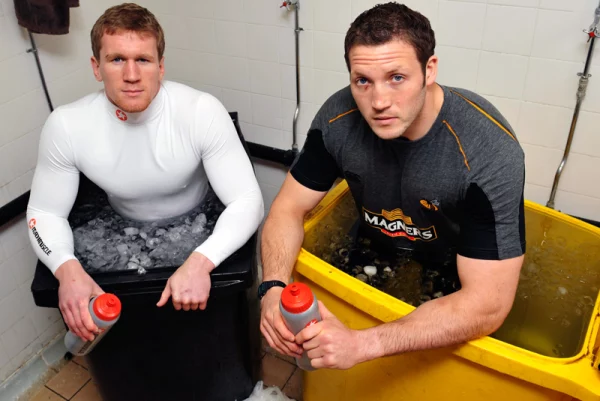Cold water immersion is a popular method among athletes to relieve muscle soreness