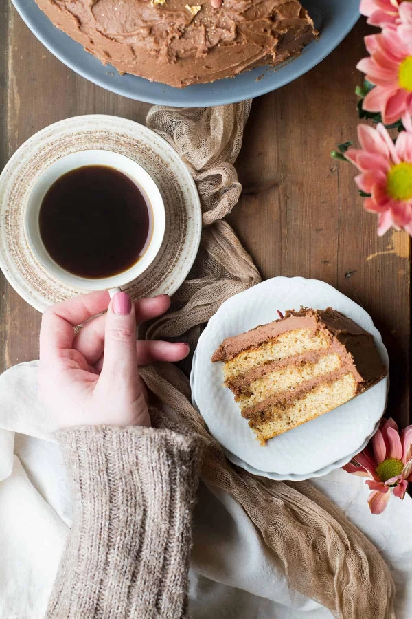 Foods high in sugar and fat are the main causes of food cravings
